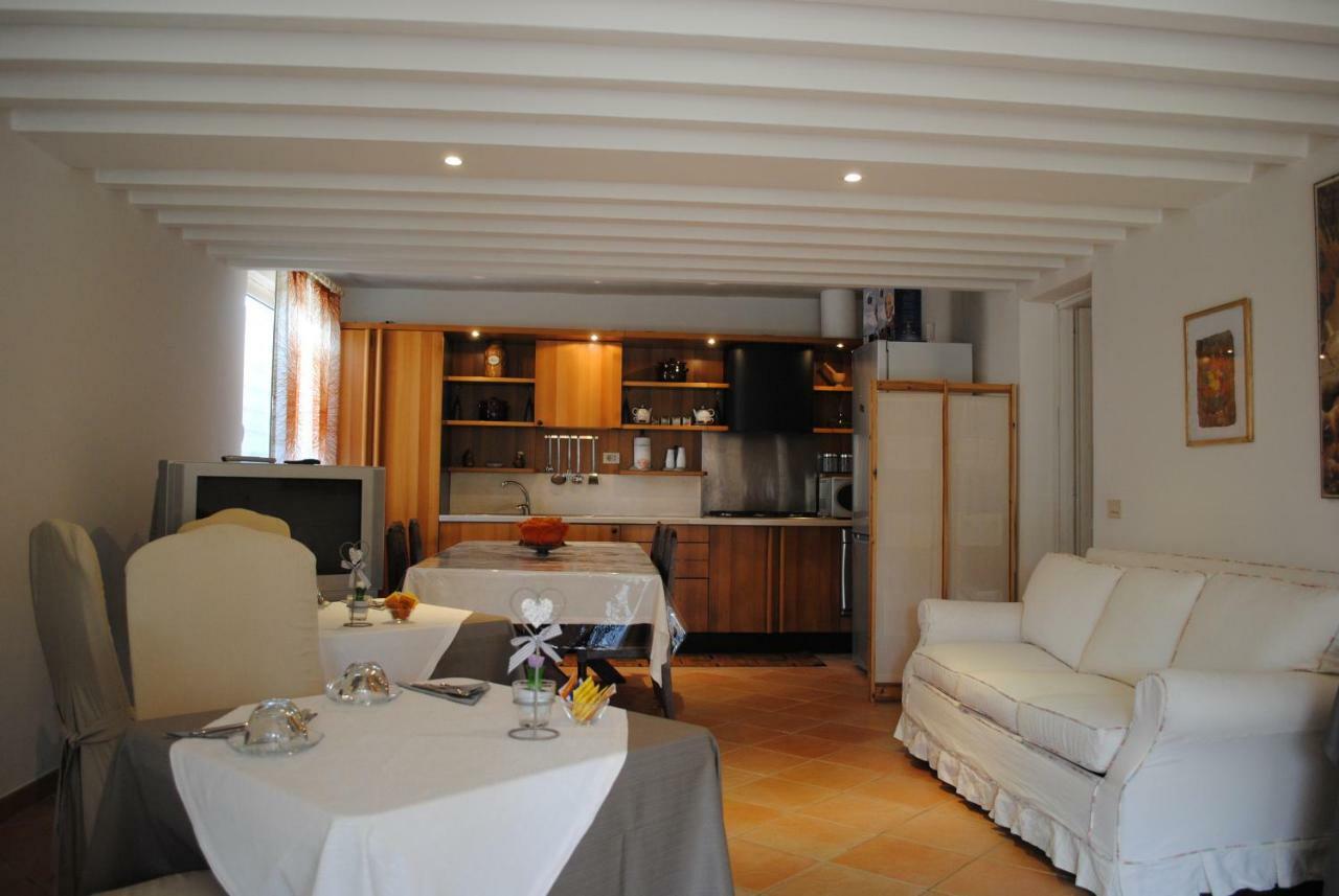 נטונו Villa Regina B&B מראה חיצוני תמונה