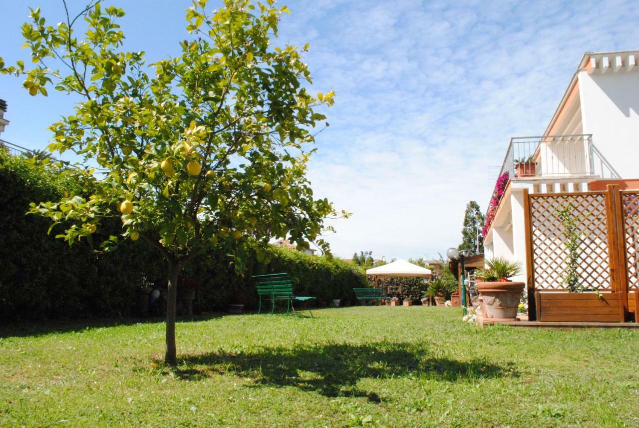 נטונו Villa Regina B&B מראה חיצוני תמונה
